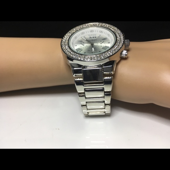 Watch - Picture 4 of 4